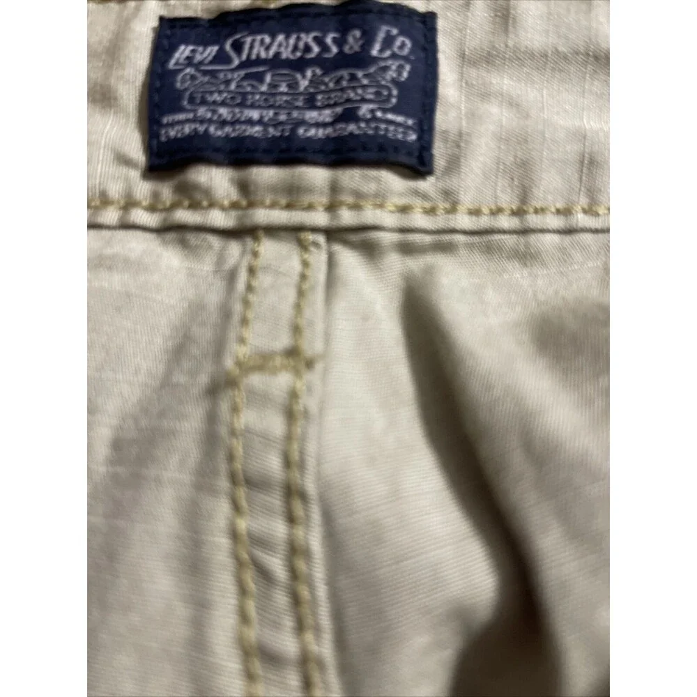 Levi’s Men’s Cargo Shorts Size 40 NWOT